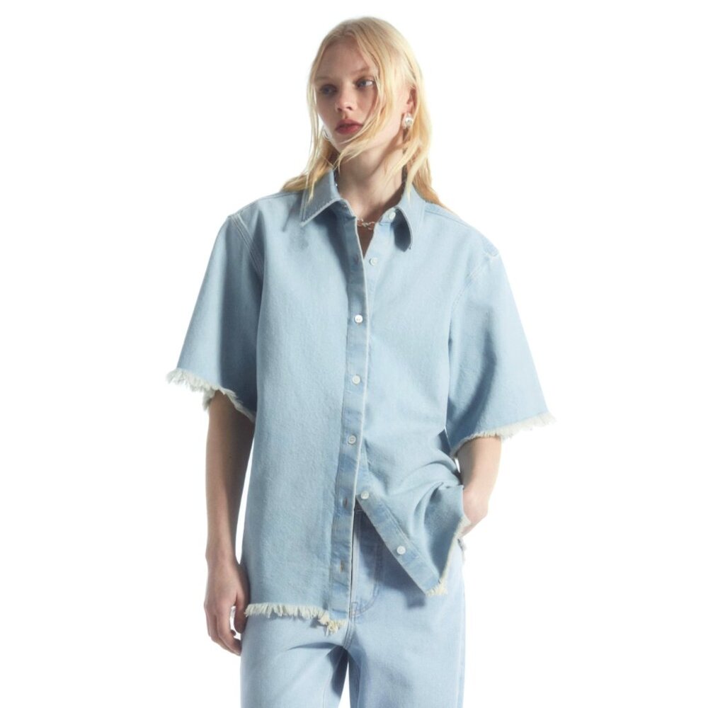 COS: Frayed Short-Sleeved Denim Shirt